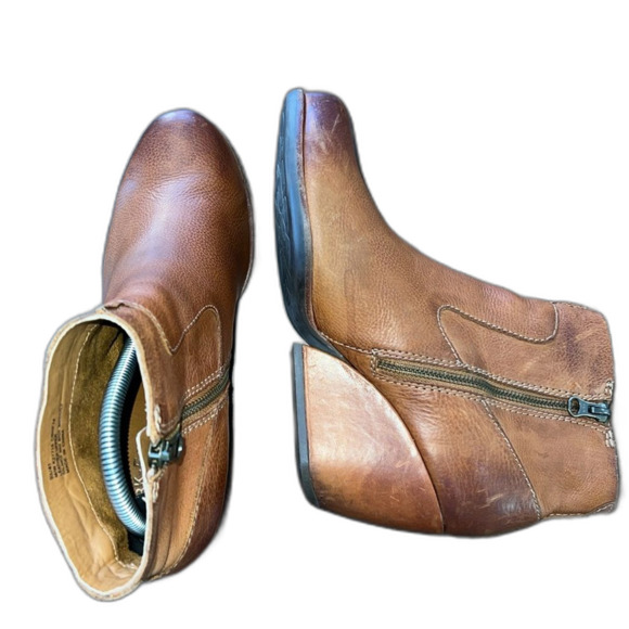 Kork-Ease Michelle Wedge Booties 9.5 Brown Cognac Leather Zip Ankle Boots Soft - Picture 1 of 12